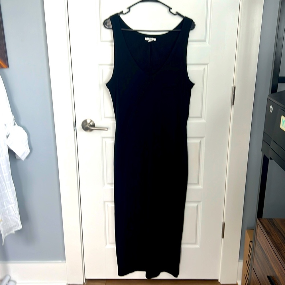Women’s long knit dress sleeveless